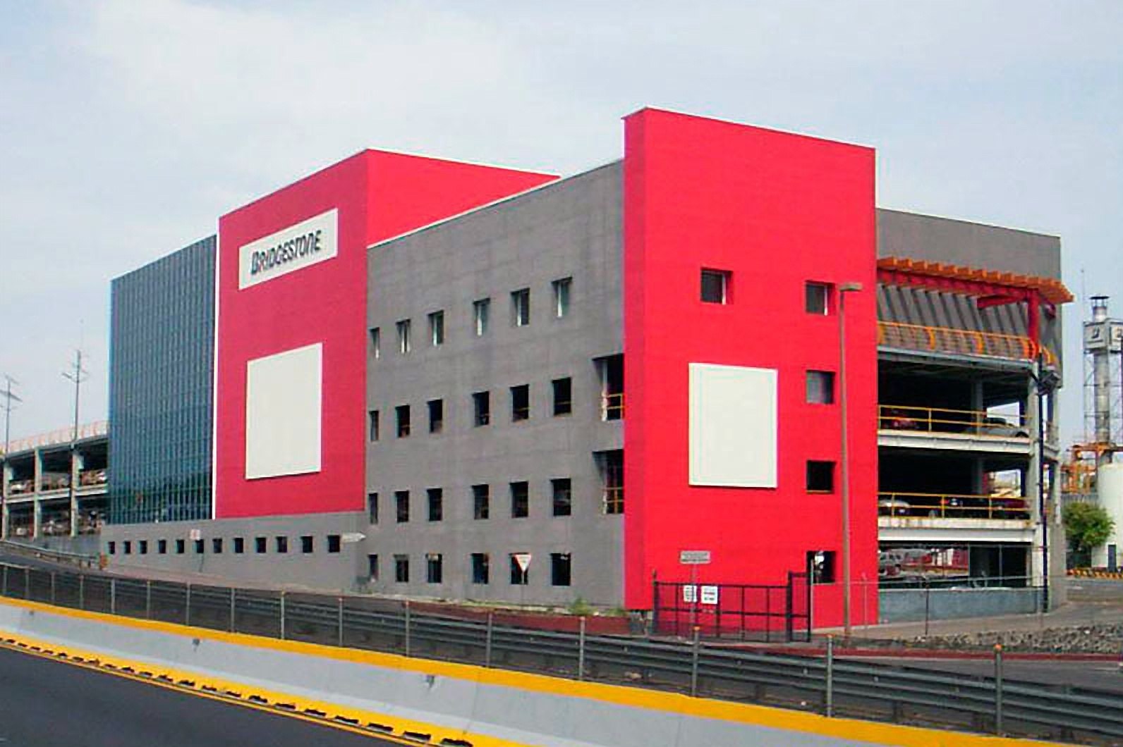 Bridgestone — Oficinas · centro de negocios