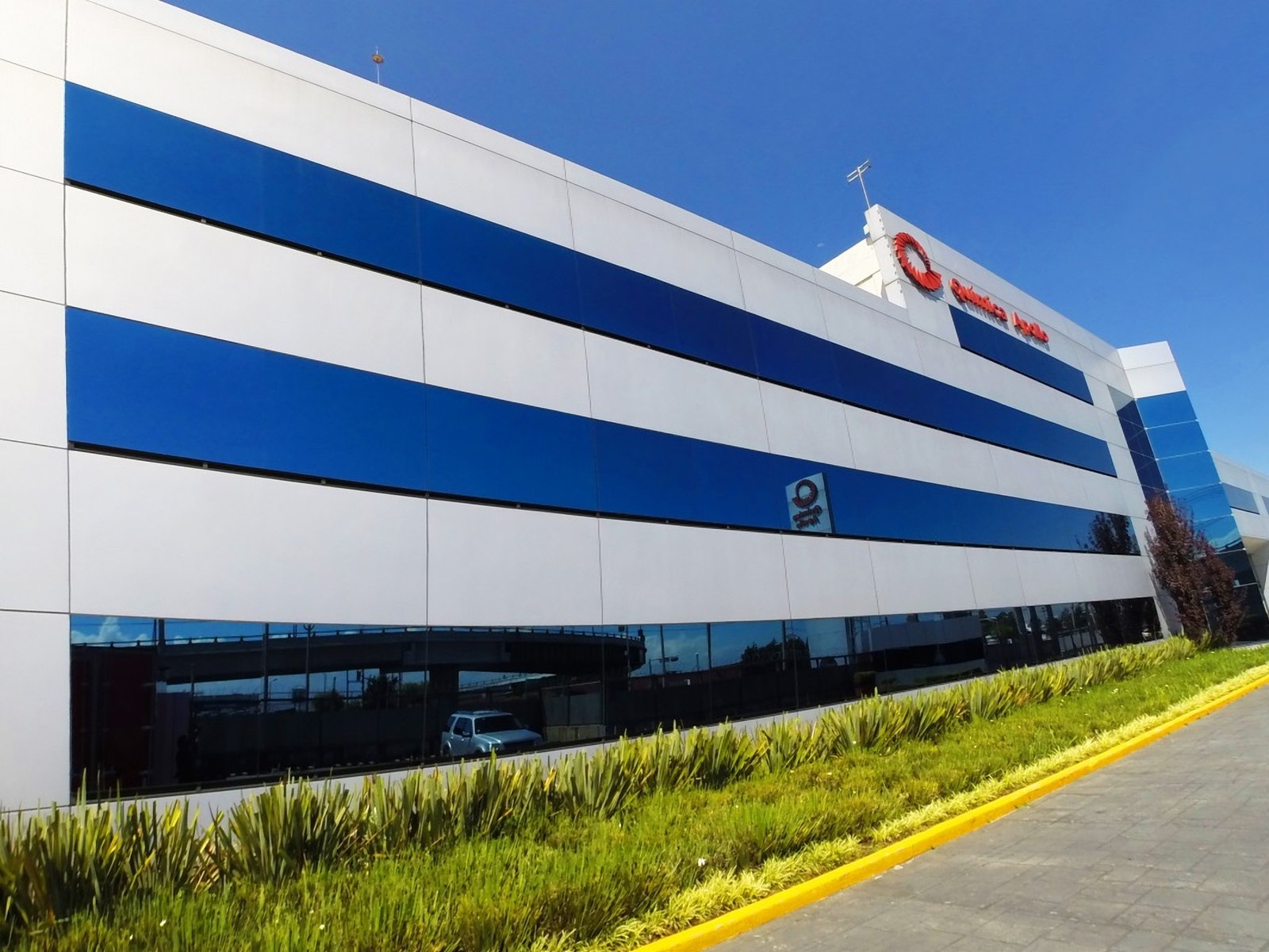 Química Apollo — Nave industrial y oficinas